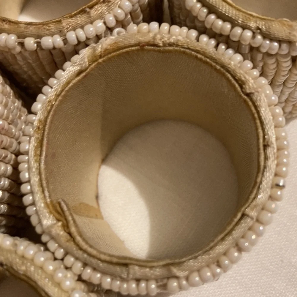 Beaded napkin rings (6)ivory cream classic